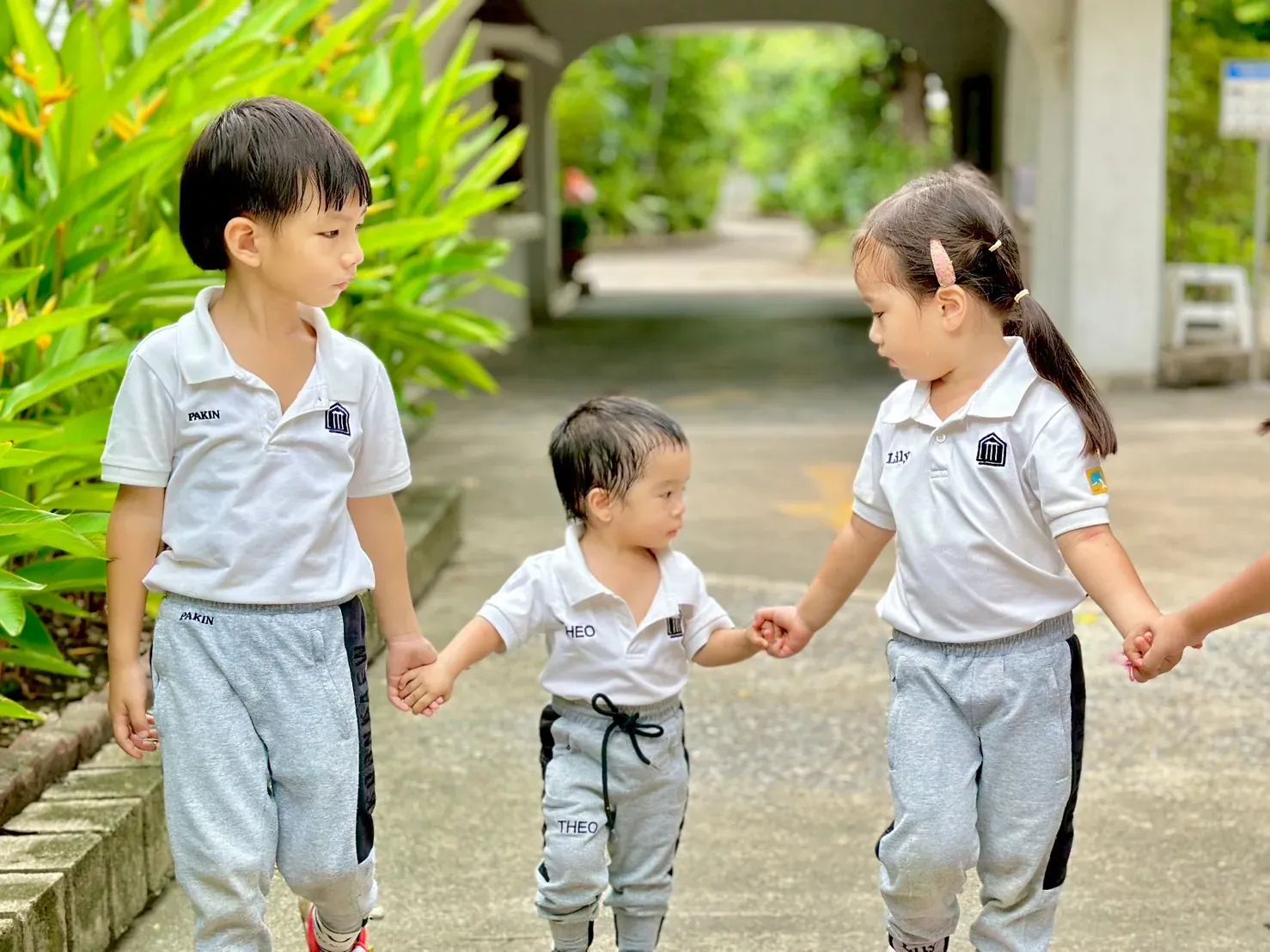 Older and younger children working side by side in the same classroom